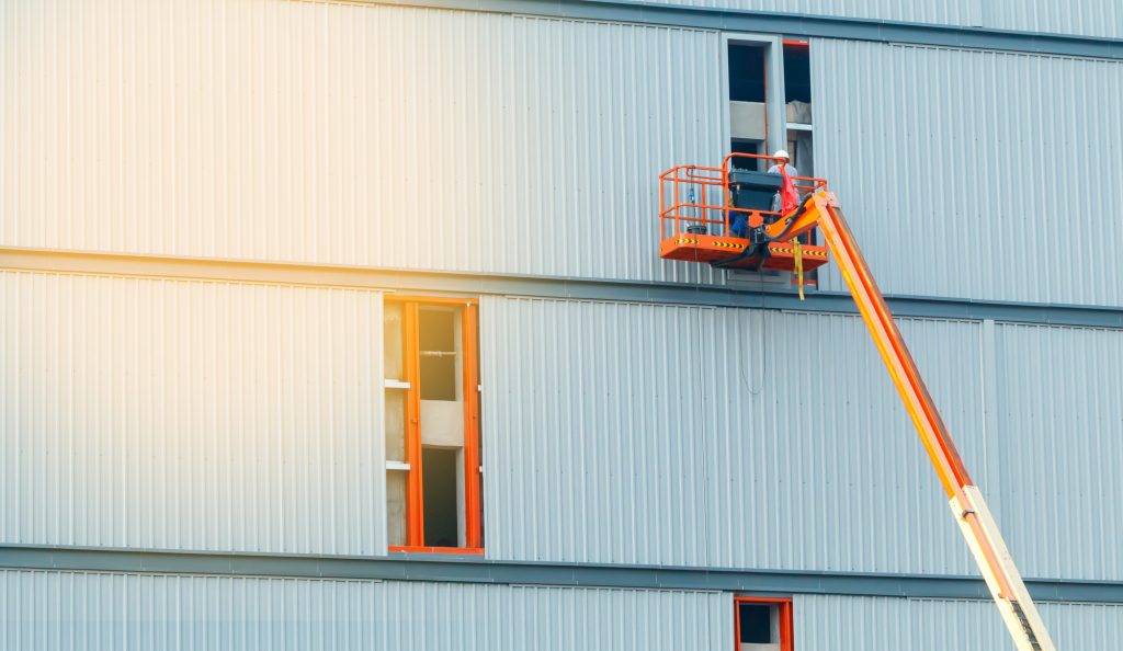 How often should you paint the exterior of a commercial building?